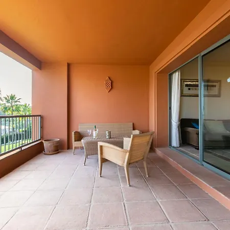 Royal Flamingos Sea View Apartamento *